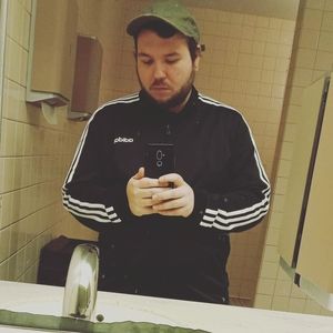 Meet your Posher, Adrain